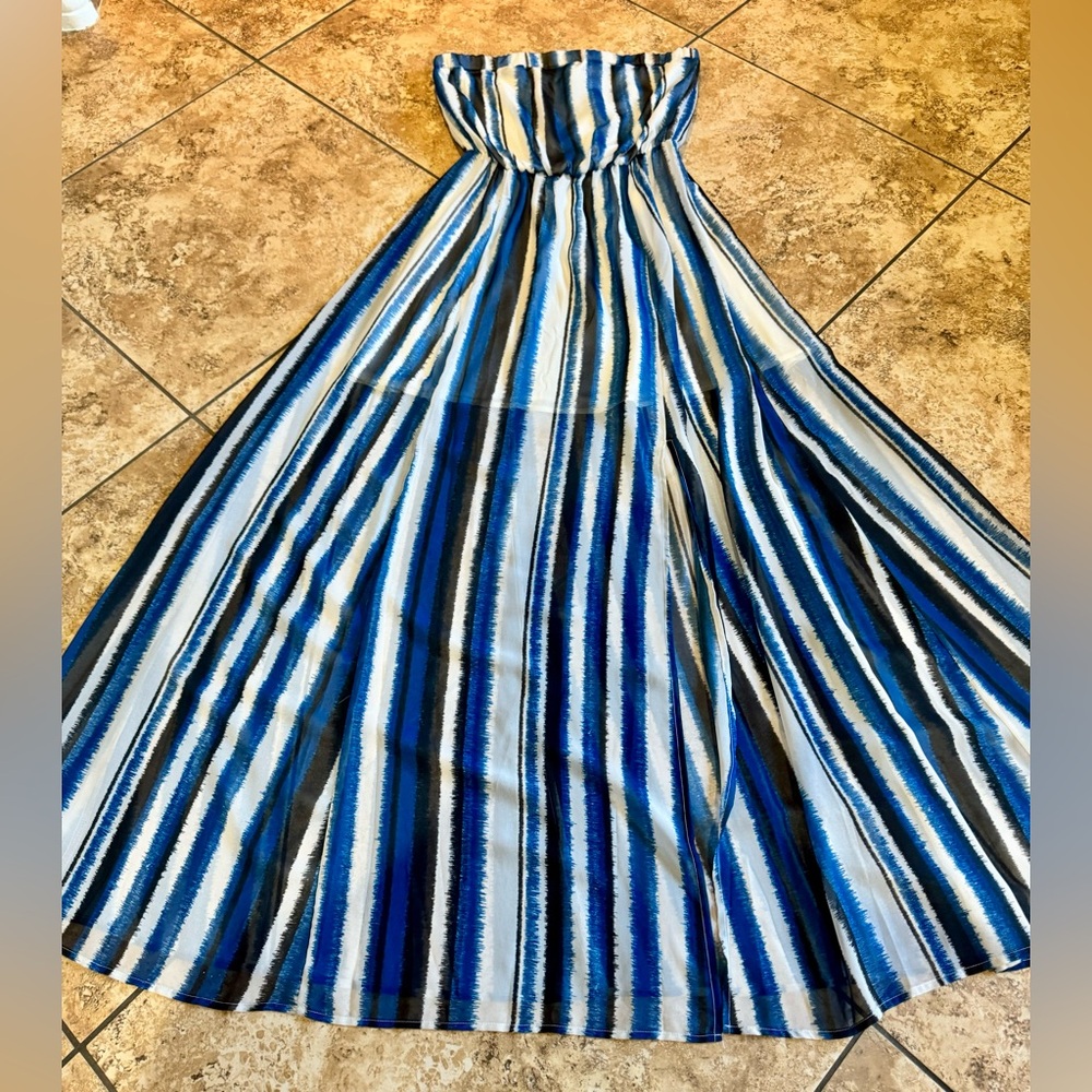 BB Dakota Danae Strapless Maxi Dress Stripped Floor Length Side Slit Size Medium